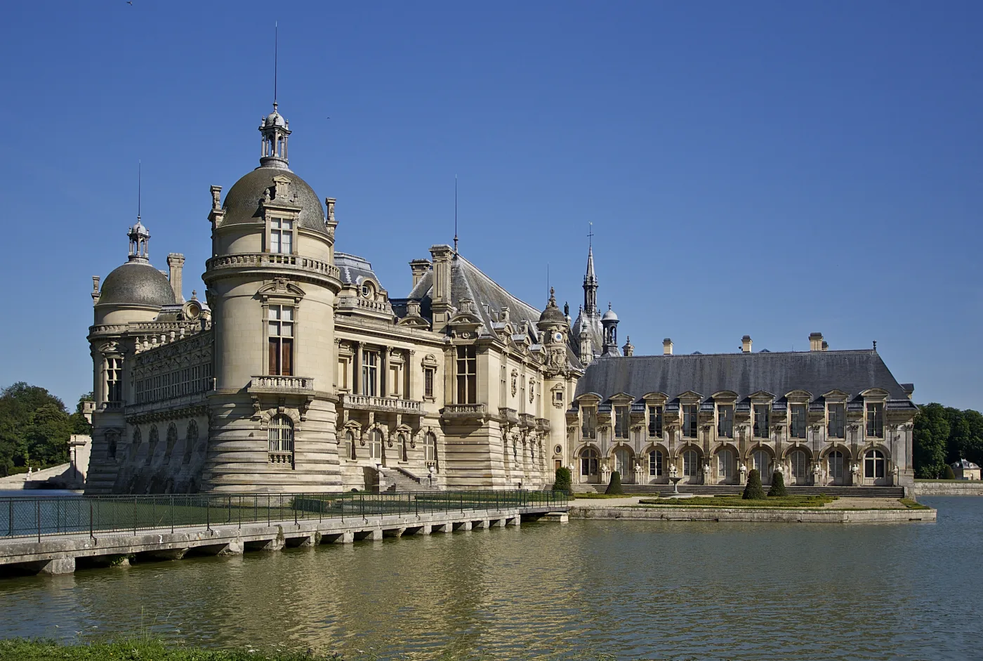 Château de Chantilly — logement de groupe à 45 minutes du Château de Ravenel
